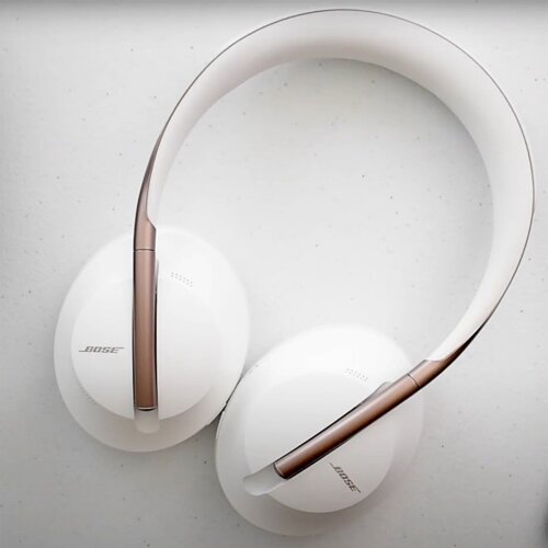 bose 700 cena